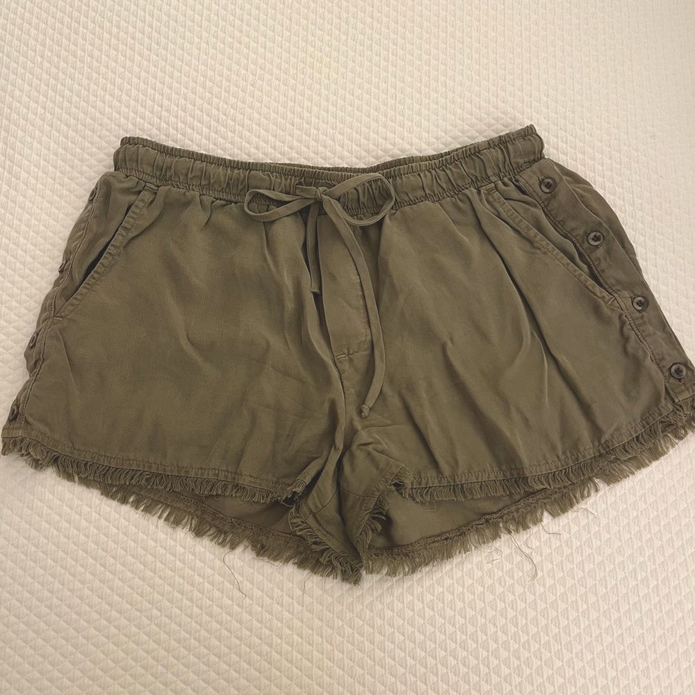 Bella Dahl tencel fringe shorts